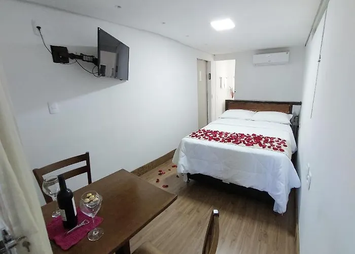 Econtainer Suites Macacos